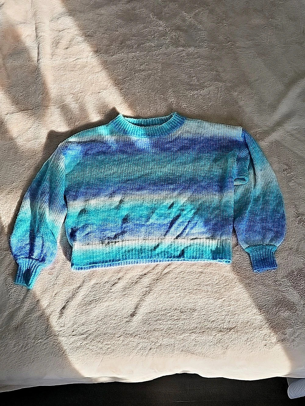 Romwe Blue To White Striped Abstract Fuzzy Knit Sweater